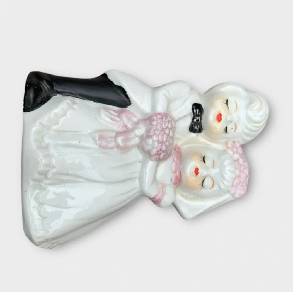 Vintage 40s Porcelain Wedding Cake Topper Bride and Groom